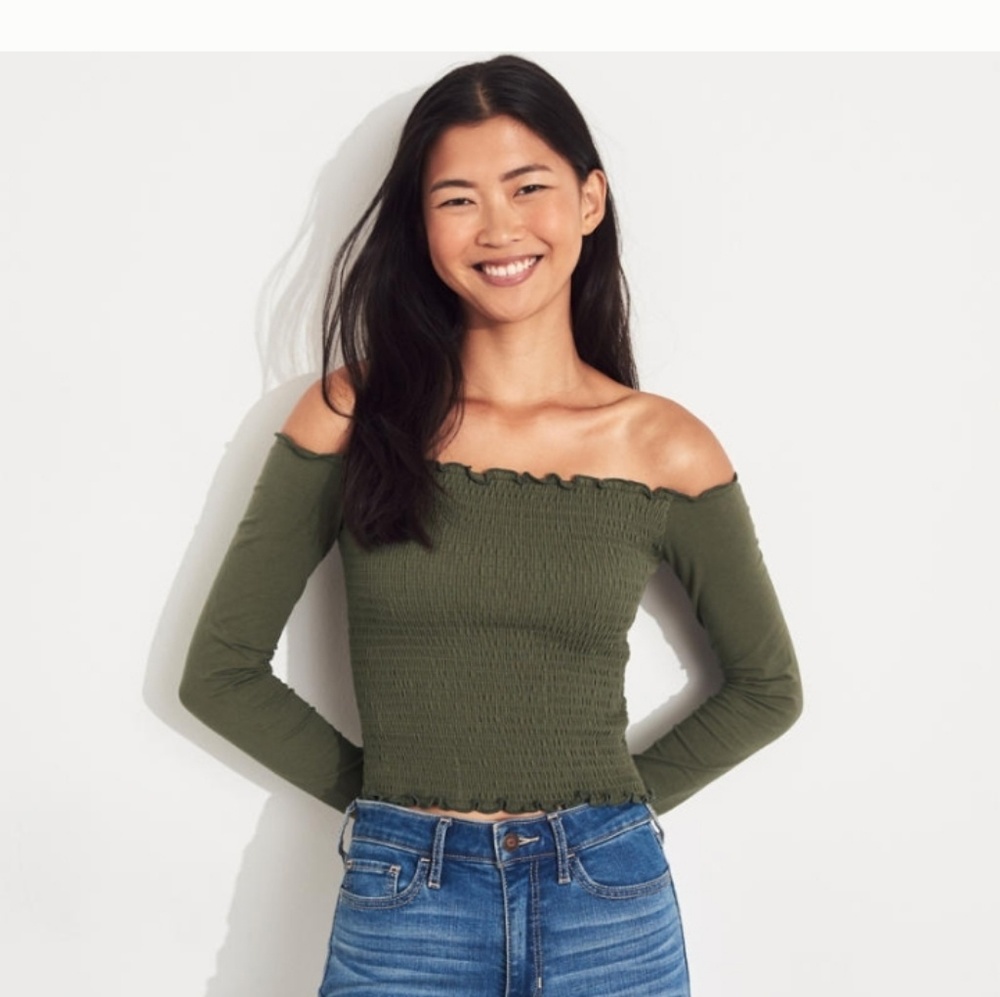Hollister crop top